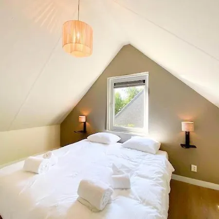 Tatil Evi Modern Coastal Retreat With Garden *
